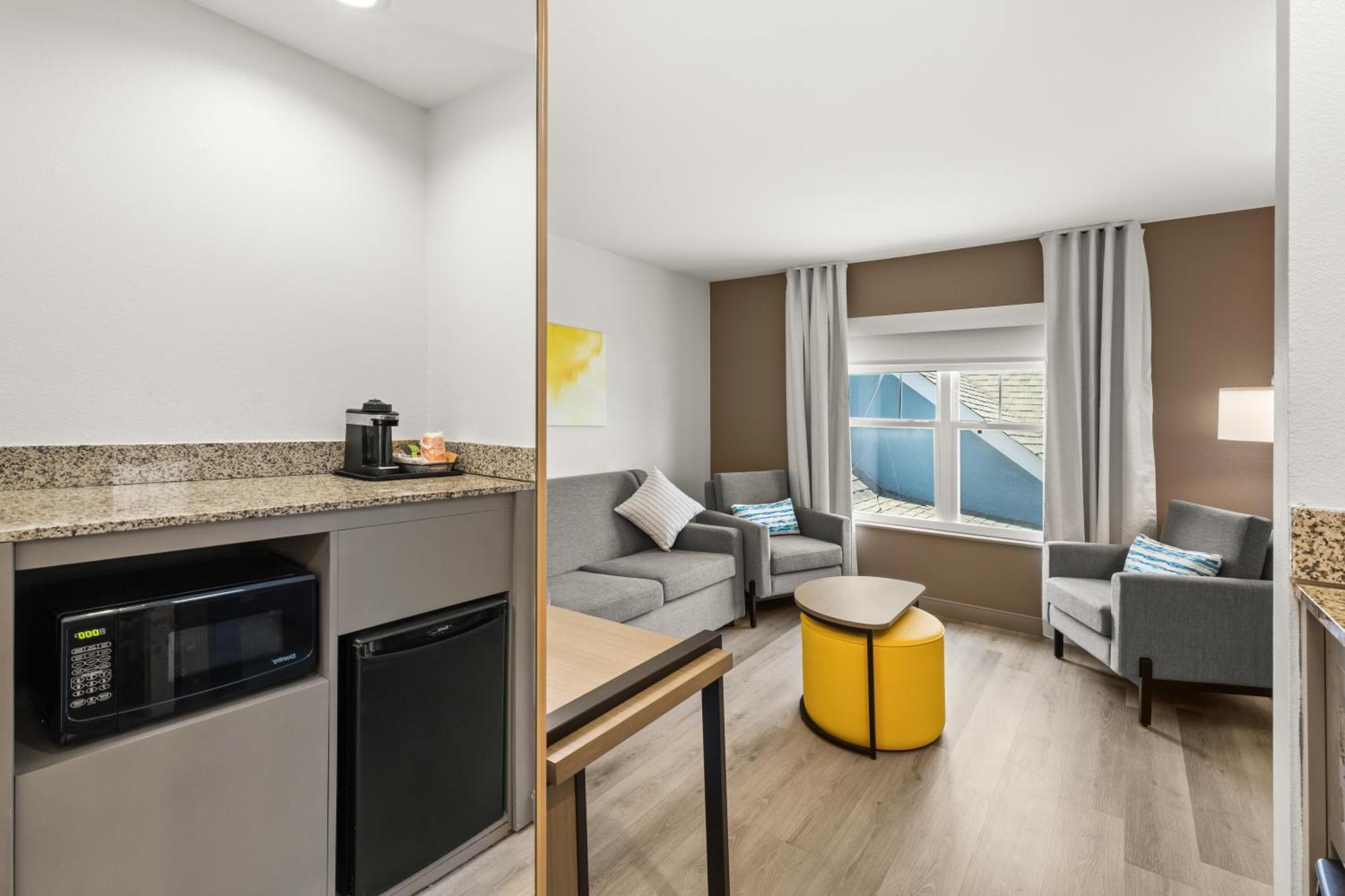 Comfort Inn & Suites Rome South Bagian luar foto